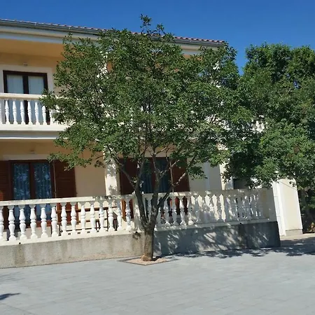 Jakov Apartment